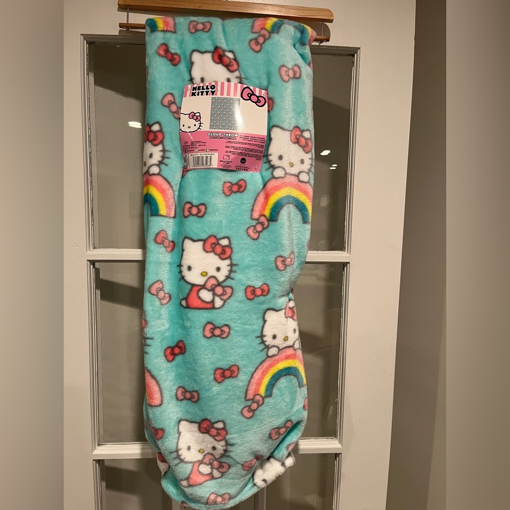 Hello Kitty Plush Cloud Throw Blanket Sea Foam Rainbow Spring 60 x 70 inches